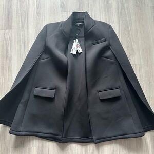 Kind Of Yenna Scuba Cape Black size Medium‎ NWT!